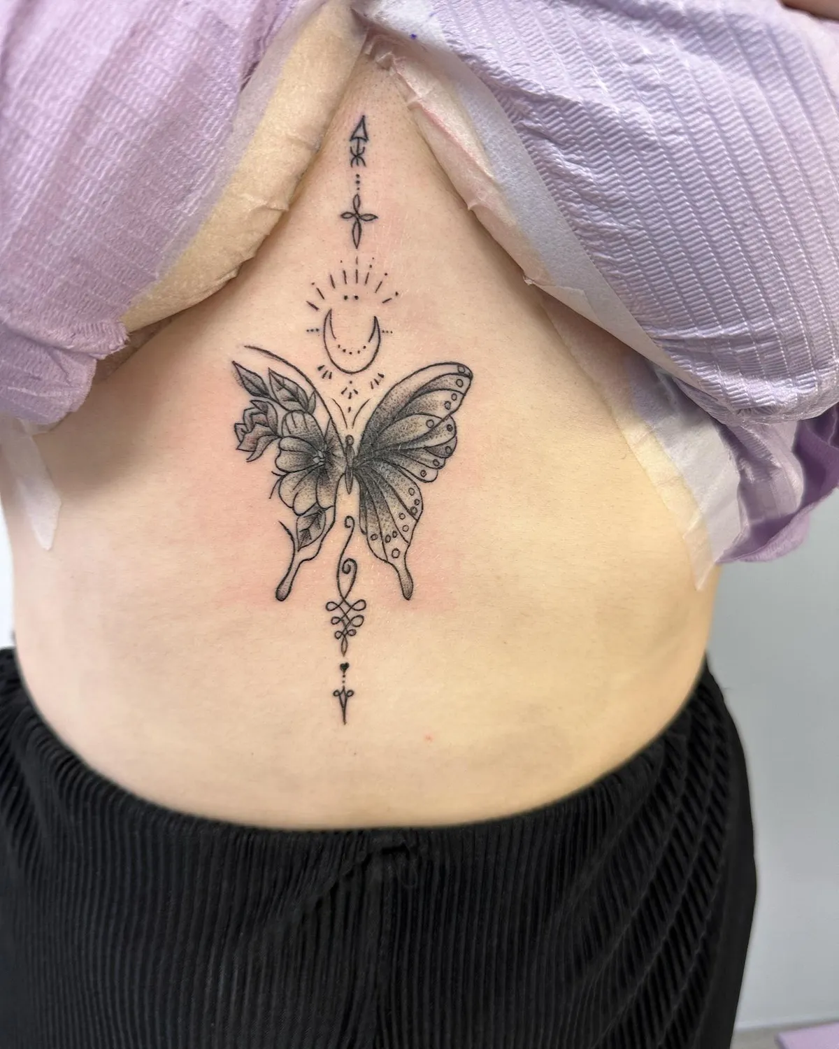 tatoueur minimaliste chantepie