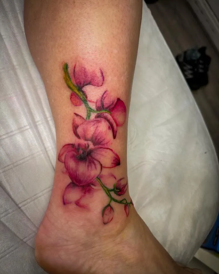 tatoueur minimaliste montgermont