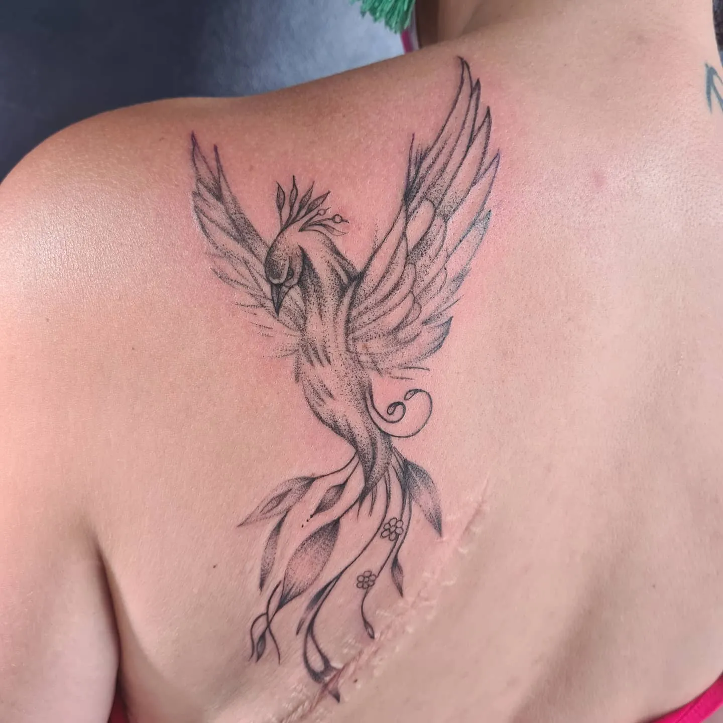 tatoueur minimaliste thorigne fouillard