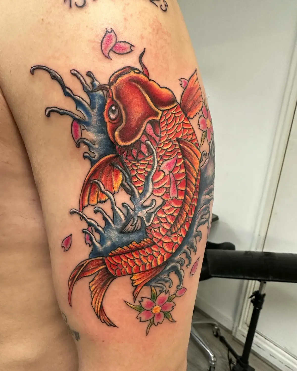 tatoueur minimaliste vezin le coquet